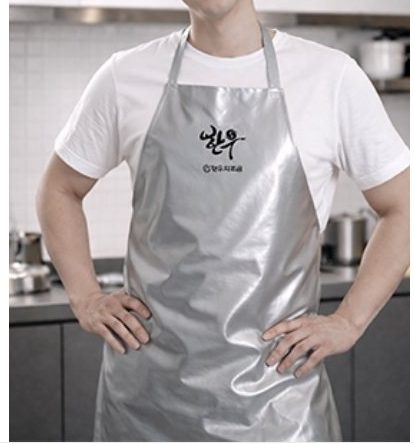 에나멜 방수 앞치마 착용