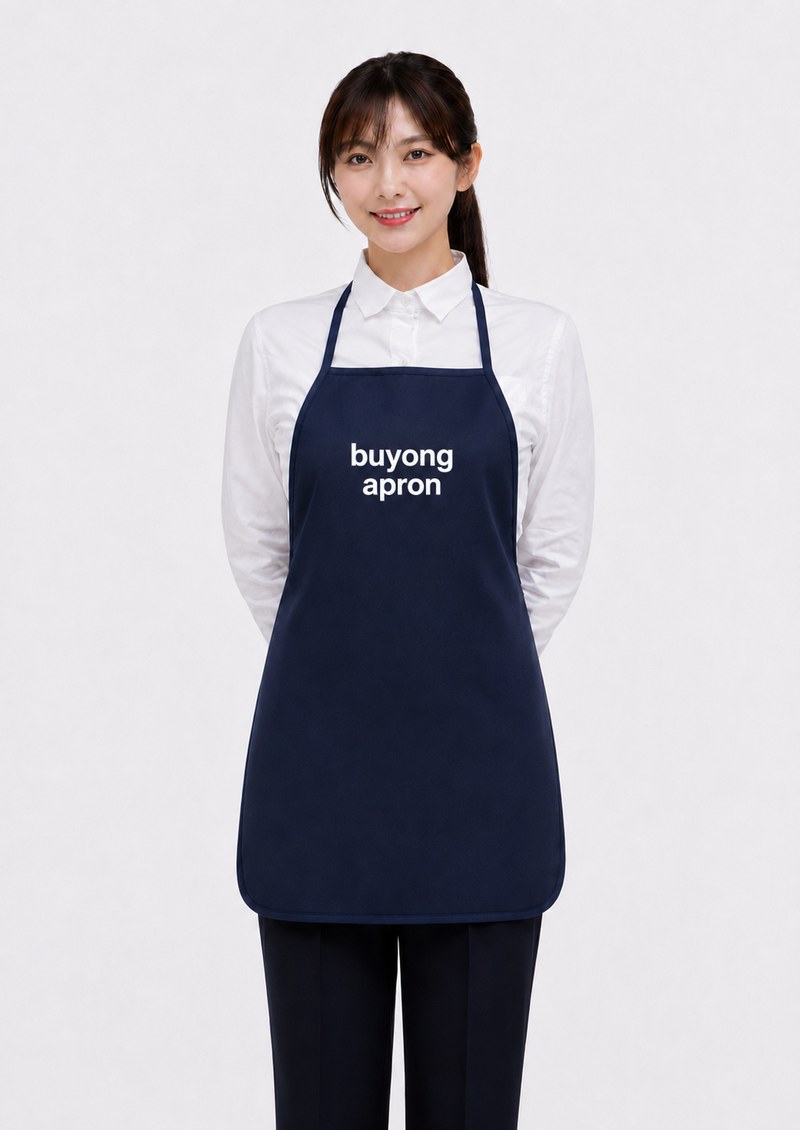 네이비 앞치마 로고·QR 인쇄 예시
